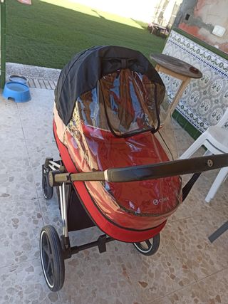 Silla de paseo bebé roja