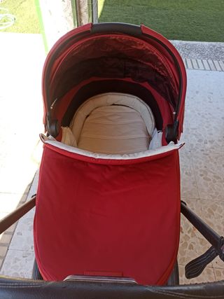 Silla de paseo bebé roja