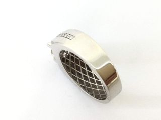sello oro 18k con diamante de laboratorio