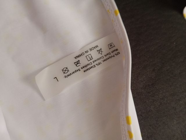 Bikini premamá blanco y amarillo