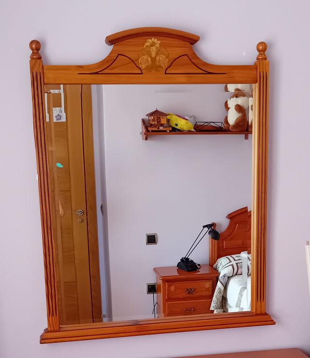 Espejo de madera