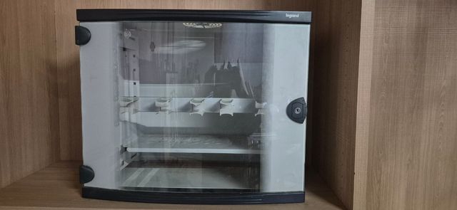 Armario Rack 19" Legrand.