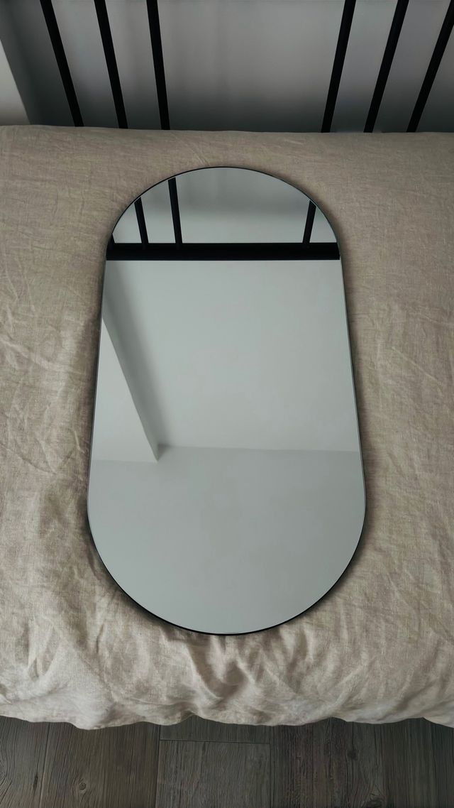 Espejo ovalado Walls House Doctor