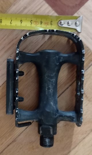 Pack de 4 pedales y 2 punteras calapies