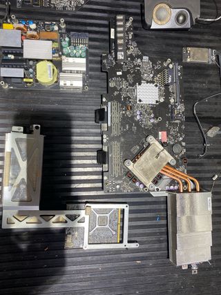 Despiece iMac 27" EMC 2309