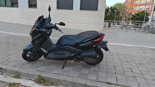 Yamaha XMAX 250 - Moto Scooter