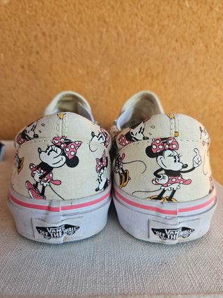  Vans Slip-On Minnie Mouse (Disney)