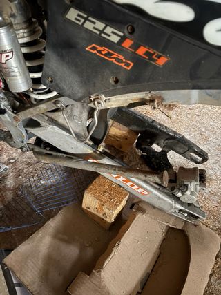 Despiece completo KTM 625 SXC del 2003 .