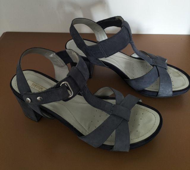 Sandalias GEOX azul - tacón