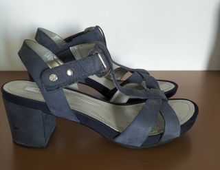 Sandalias GEOX azul - tacón