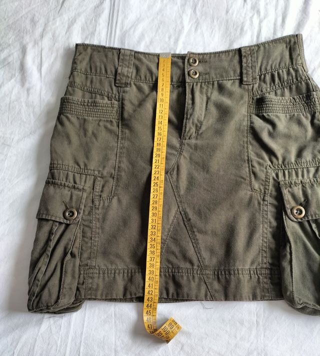 Mini Falda Cargo Mango Verde Oliva