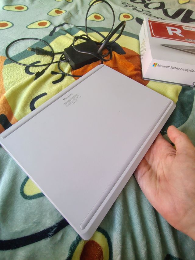 Microsoft Surface Laptop Go 2 - 8gb-256gb