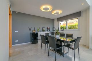 Chalet en venta en Sant Esteve Sesrovires