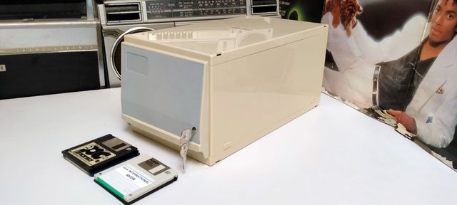 Archivador vintage Gulf-Tech para disquetes