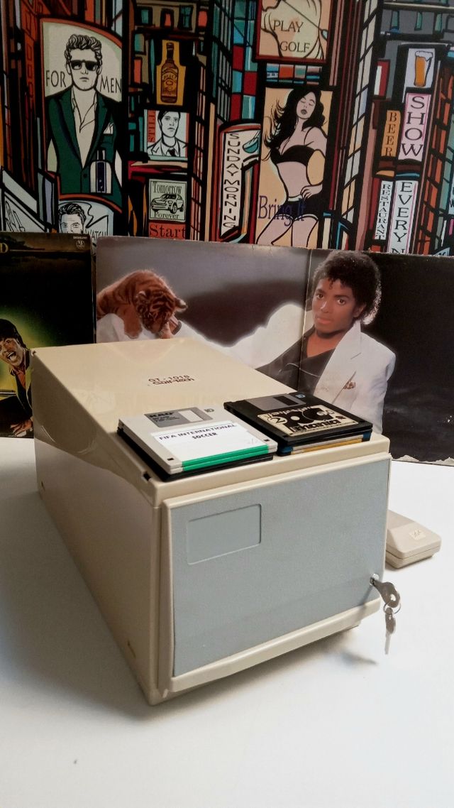 Archivador vintage Gulf-Tech para disquetes