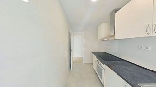 Piso en venta en Fondo en Santa Coloma de Gramanet