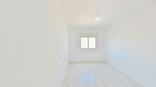 Piso en venta en El Raval - Safaretjos en Santa Coloma de Gramanet