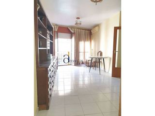 Piso en venta en Lucena