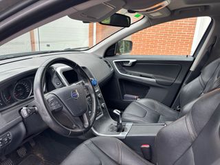 Volvo XC60 D4 momentum 190cv