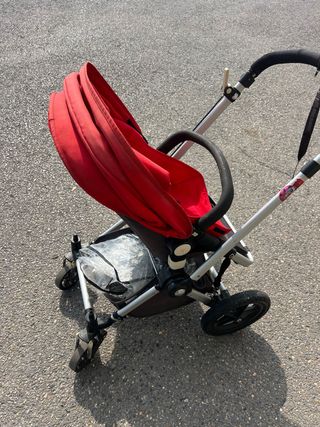 Cochecito Bugaboo rojo