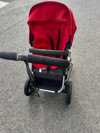 Cochecito Bugaboo rojo