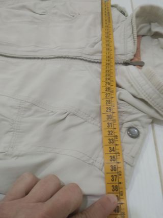 Cazadora Bershka beige - Talla L 