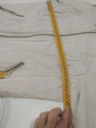 Cazadora Bershka beige - Talla L 