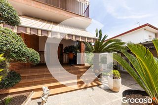 Casa pareada en venta en Montmar en Castelldefels