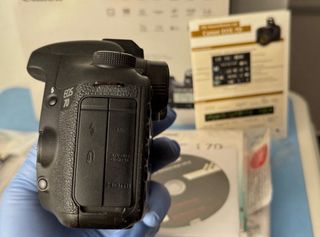 EQUIPO FOTOGRAFICO CANON EOS 7D + ACC NO IPHONE