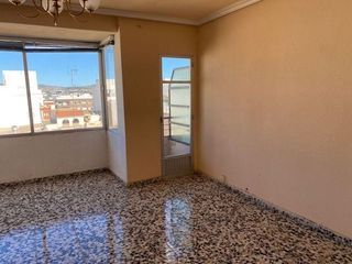 Piso en venta en Yecla