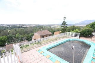 Chalet en venta en Abrera