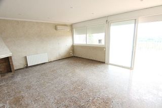 Chalet en venta en Abrera