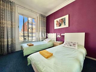 Ático en venta en Sant Antoni en Barcelona