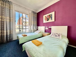 Ático en venta en Sant Antoni en Barcelona