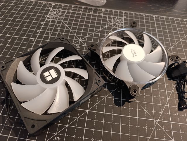 2 Ventiladores MARS GAMING 120mm RGB