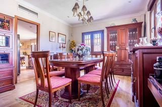 Chalet en venta en Gelves