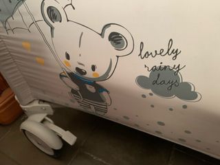 Cuna viaje + colchón + vestidura con cubre colchon