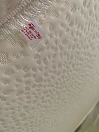 Cuna viaje + colchón + vestidura con cubre colchon