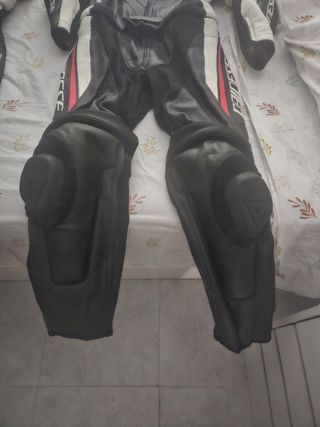 Mono piel Dainese moto talla 54