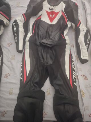 Mono piel Dainese moto talla 54
