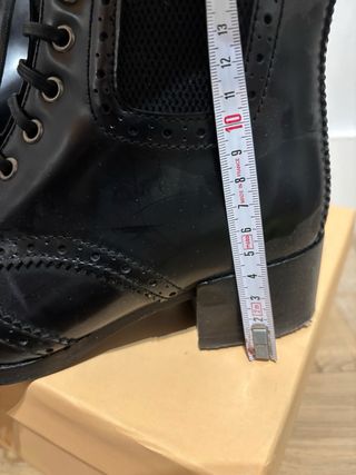 Stivaletti neri 36