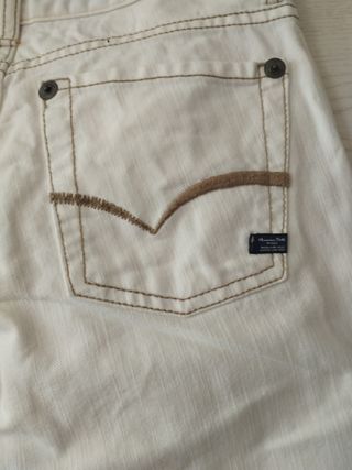Vaqueros Massimo Dutti blancos