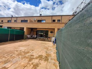 Casa adosada en venta en Yuncos
