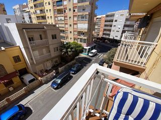 Piso en venta en Ciudad Jardín - Tagarete - El Zapillo en Almería