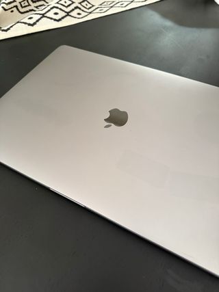 MacBook Pro 16" 2019 Gris Espacial