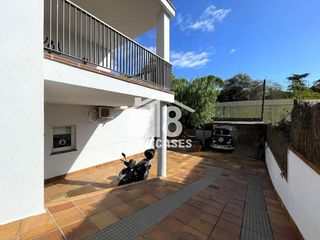 Chalet en venta en Sant Vicenç de Montalt