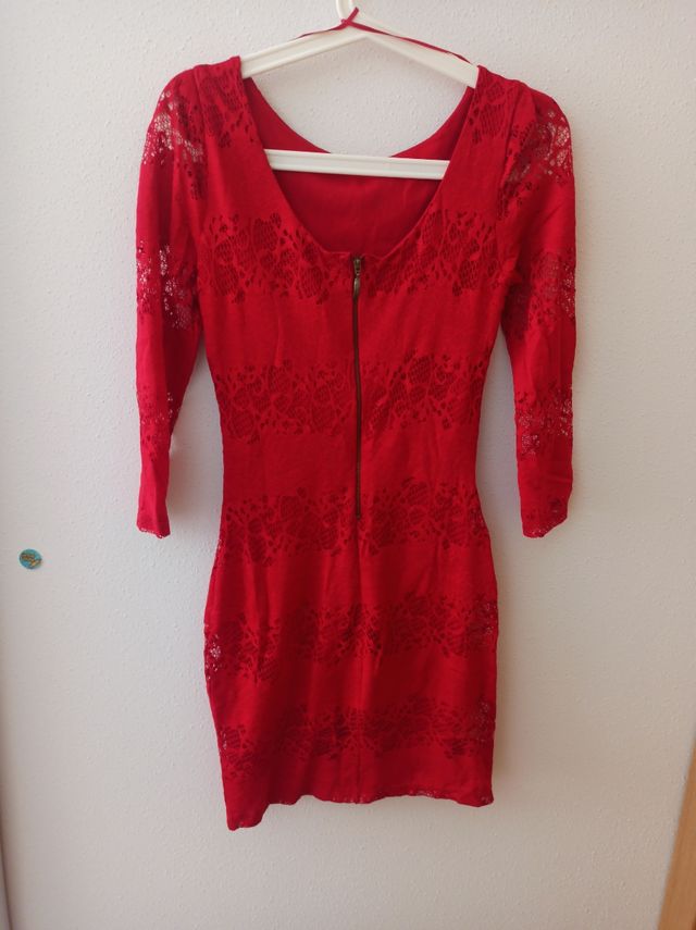 Vestido rojo encaje