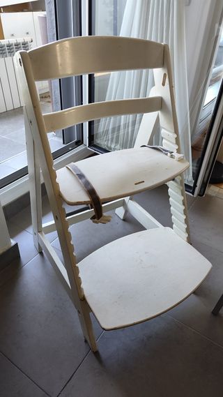 Última oportunidad - Trona madera regulable en alt