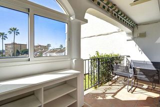 Piso en venta en El Faro de Calaburra - Chaparral en Mijas