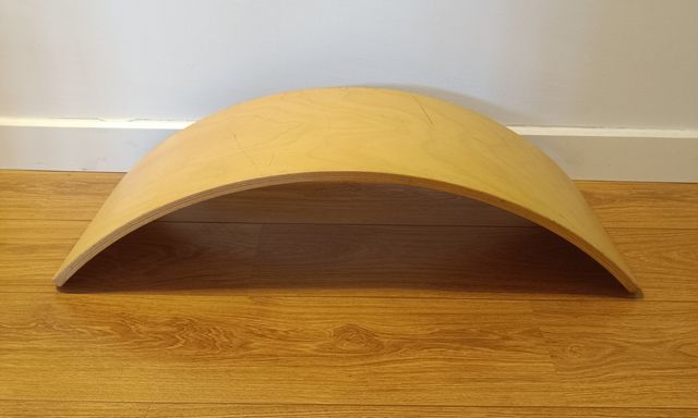 Tabla equilibrio niño Montessori 